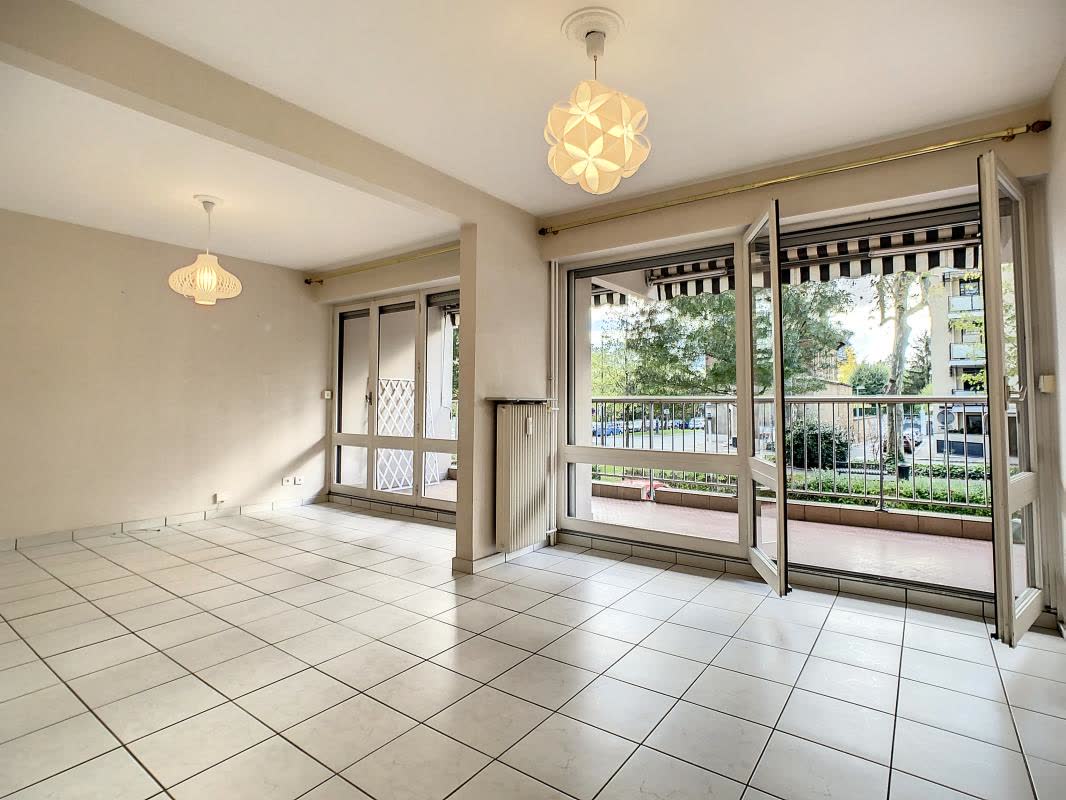 T3 · 75 m² · parking · 69130 · ecully