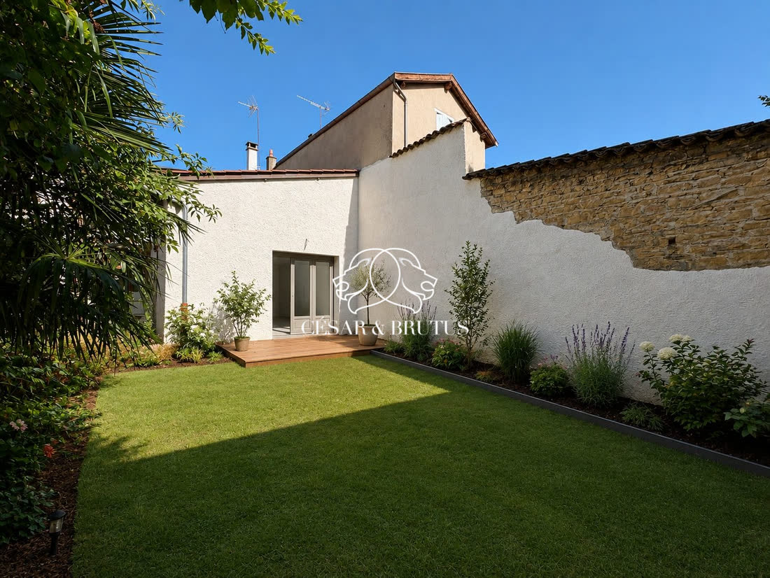 Maison de village en pierres d’orées