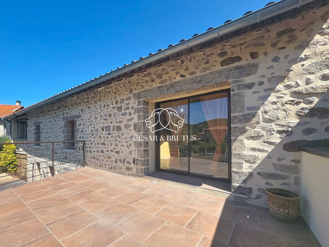Maison de campagne en pierres