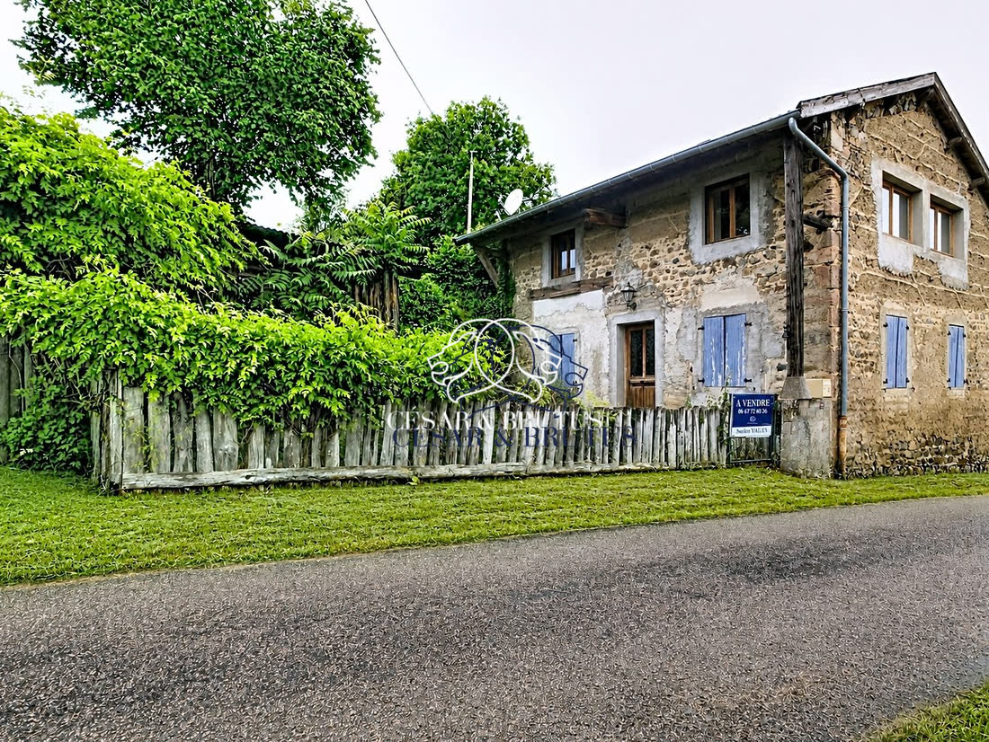 Maison de campagne, 2 chambres, vue imprenable, proche Cluny