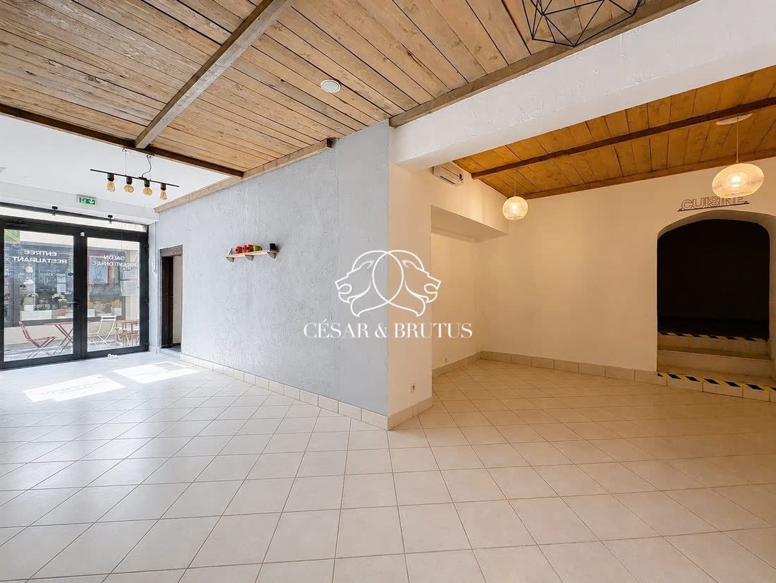 Local commercial · vienne hyper centre · 130m²