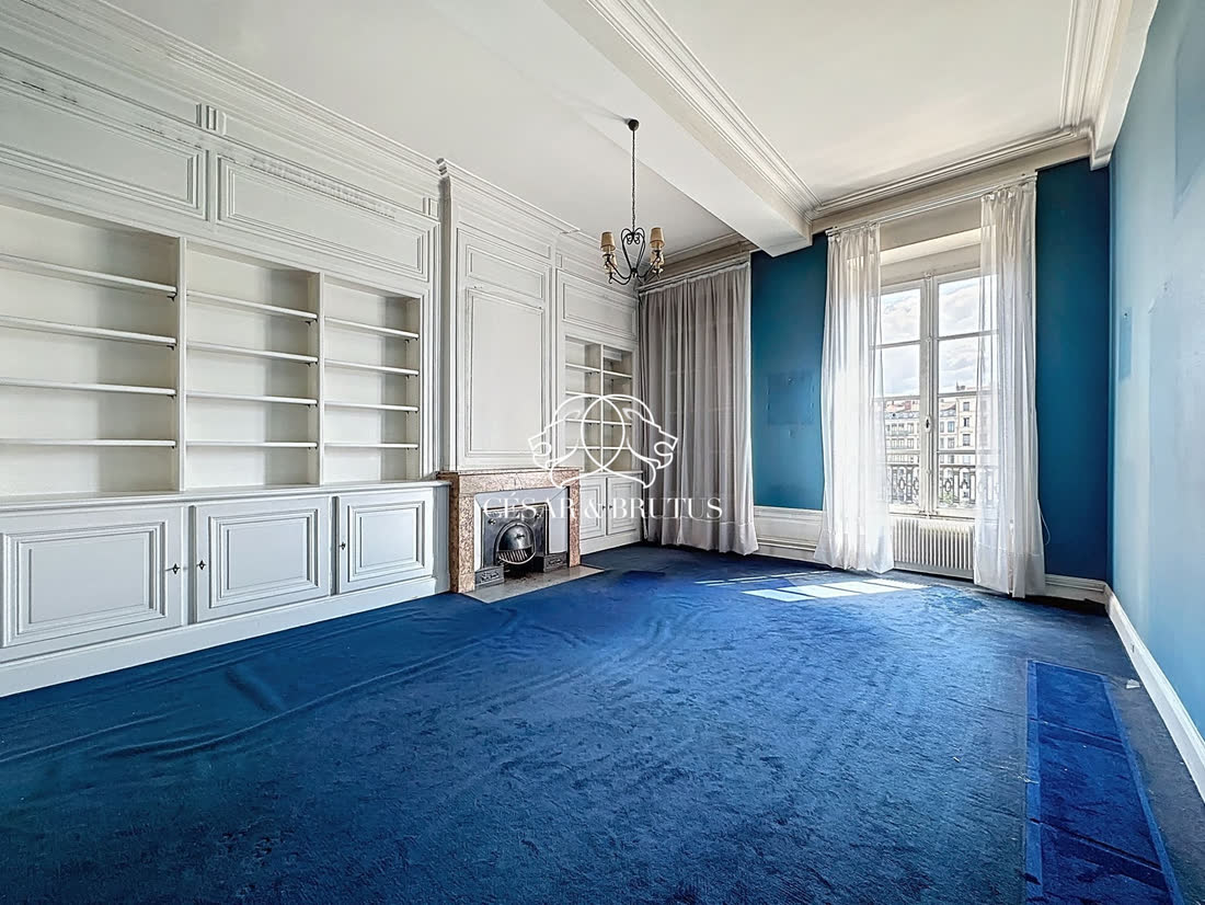 Lyon 2e Ainay / Carnot · Appartement de 105 m² à rénover
