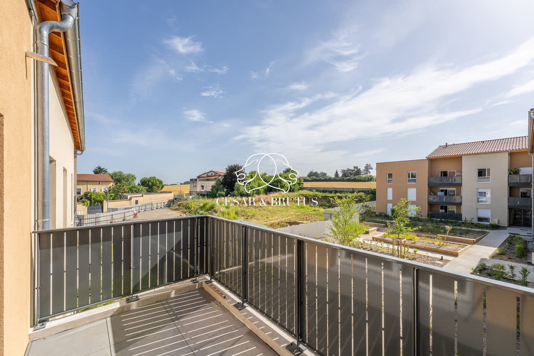 Appartement T2 Récent de 41 m² avec Balcon et Stationnement · Rillieux-la-Pape