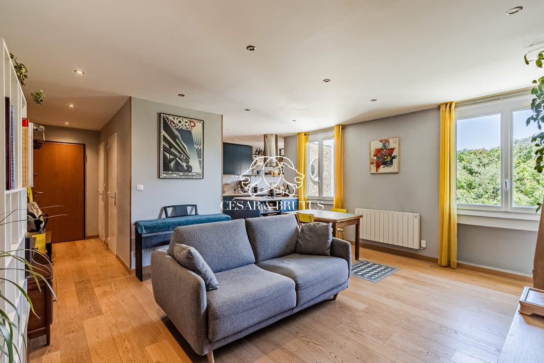 Villeurbanne · Appartement T4 de 84 m² · 3 chambres · Ascenseur · Cave