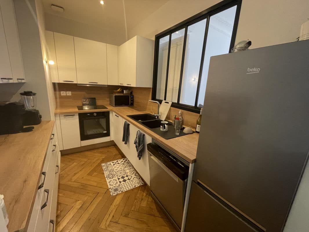 T2- meublé · 61 m² · 69006 Lyon 1er
