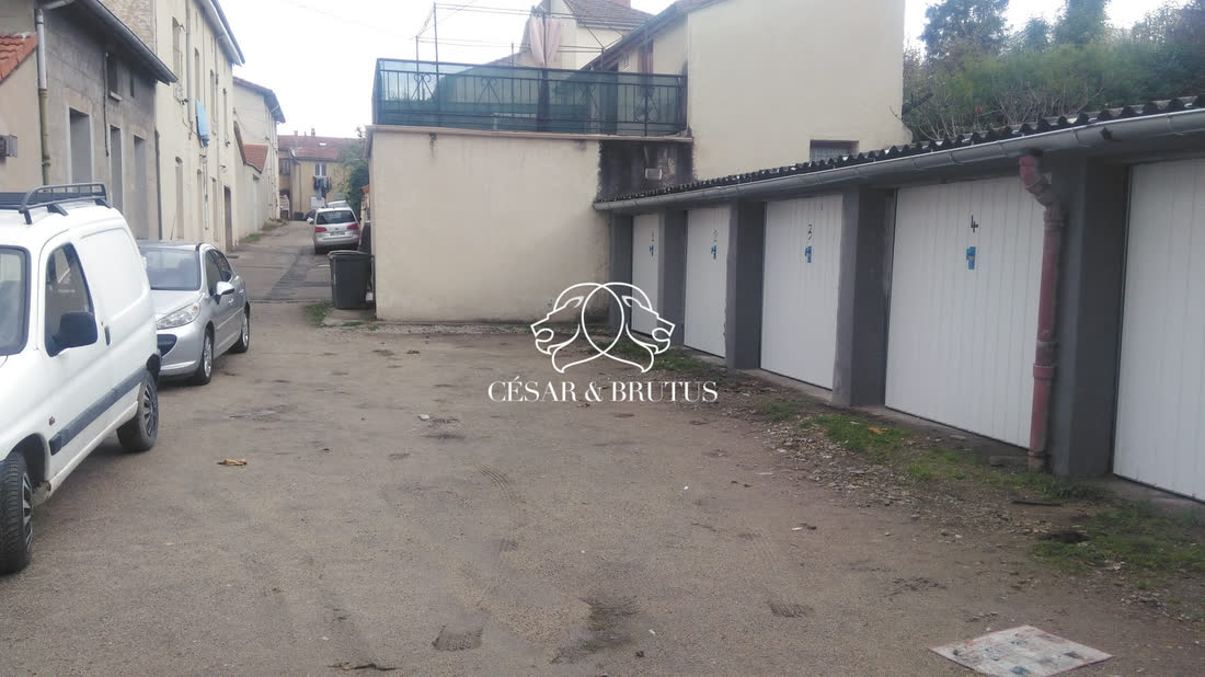 Lot de 7 garages